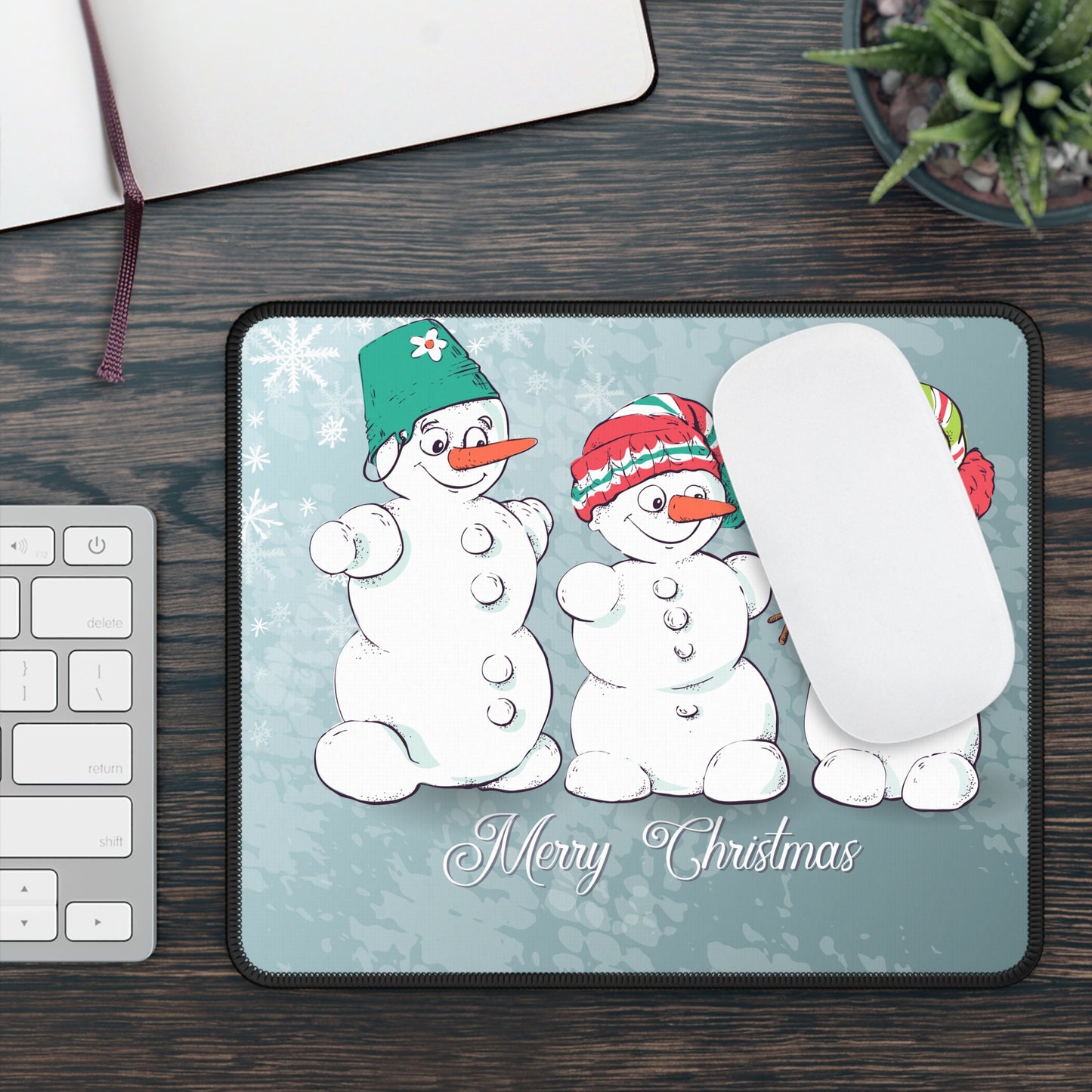Snowman Family Mouse Pad – 9x7 Neoprene Desk Mat with Merry Christmas Design
