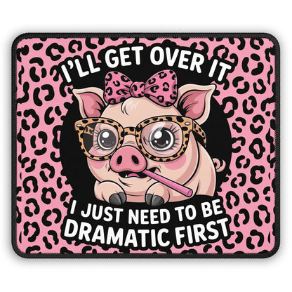 Dramatic Pig Mouse Pad