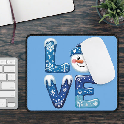 Snowman Love Mouse Pad