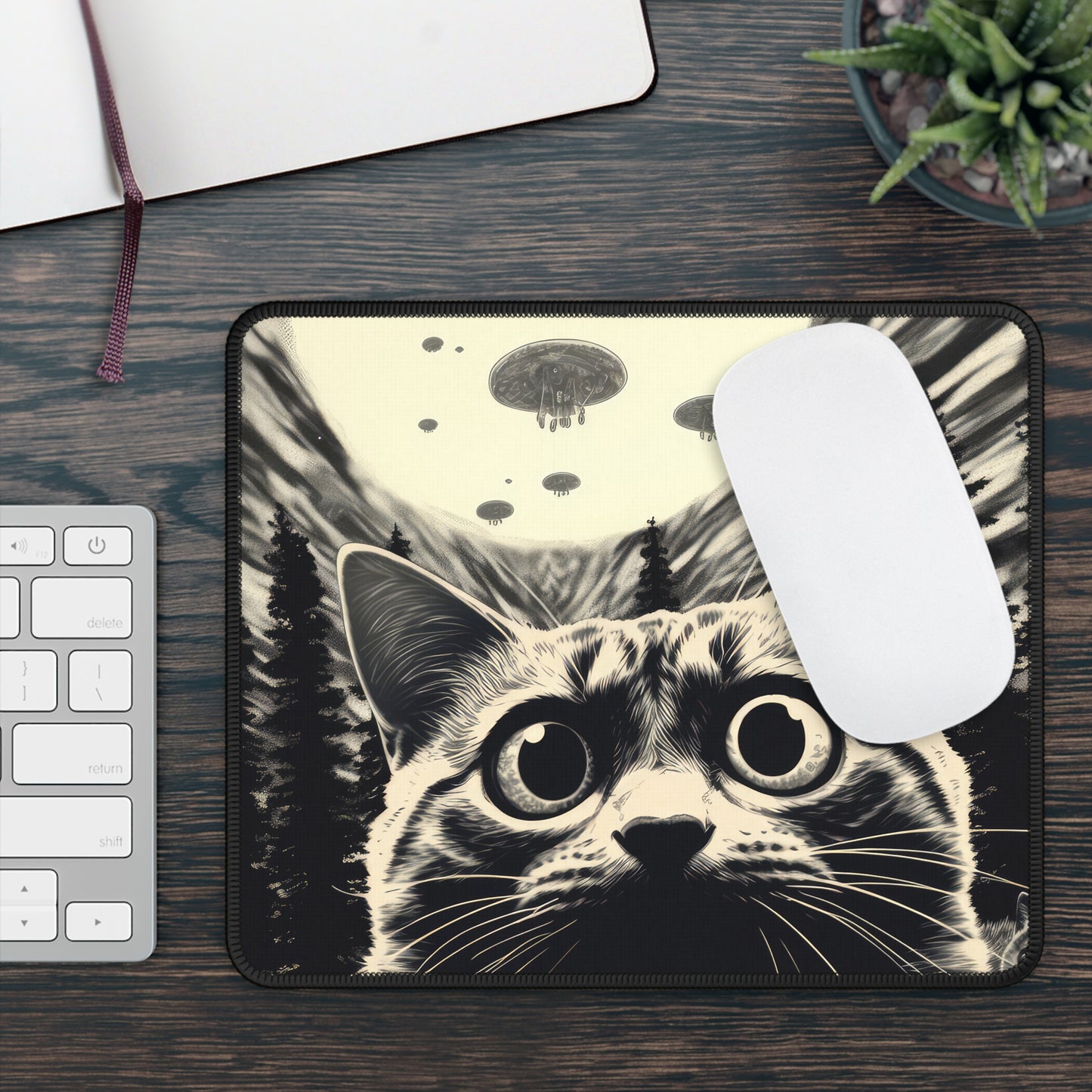 Alien Invasion Cat Mouse Pad